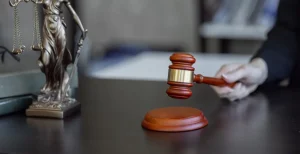 what happens if you miss a court date in arizona